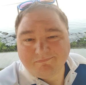 Meet your Posher, Travis